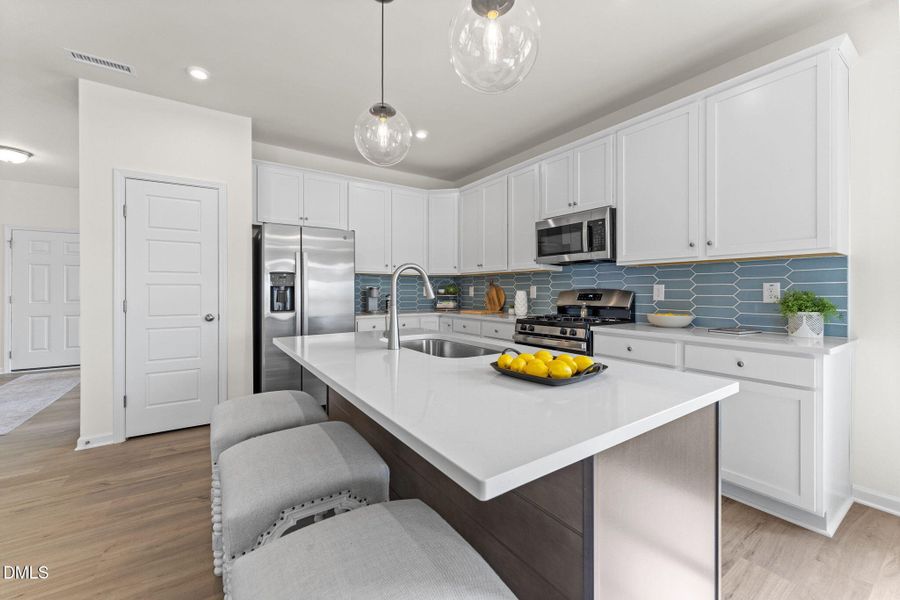 9-Kitchen HHHunt Homes