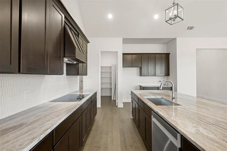 221 Olson- Kitchen-3 221 Olson- Kitchen-3