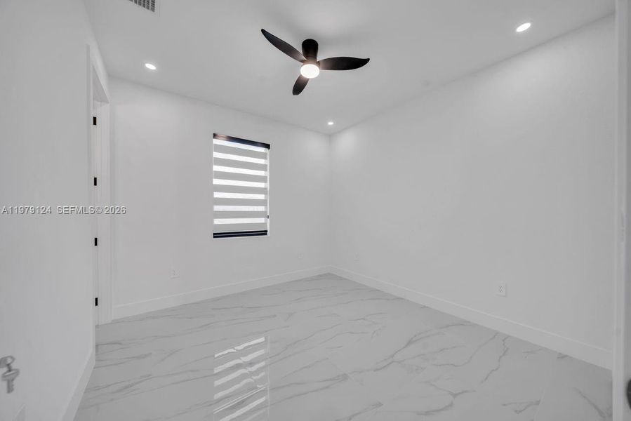 Spacious, unfurnished interior of a new home in , Lehigh Acres (Image 28).