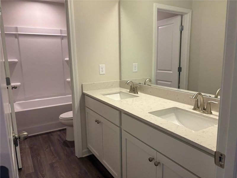 Furnished interior view inside a new home in Riverwood, Dallas (Image 17).