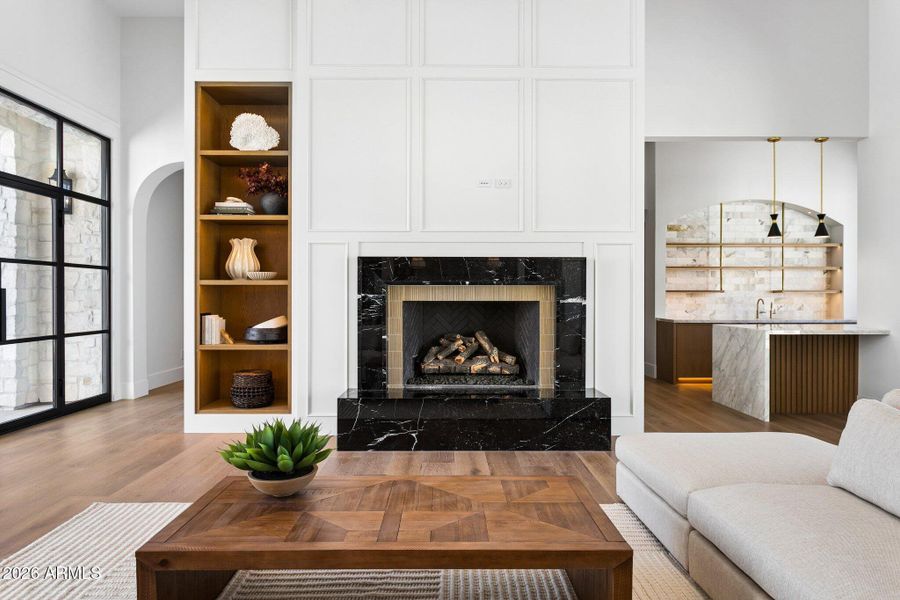 31-web-or-mls-6610-n-mountain-view-rd