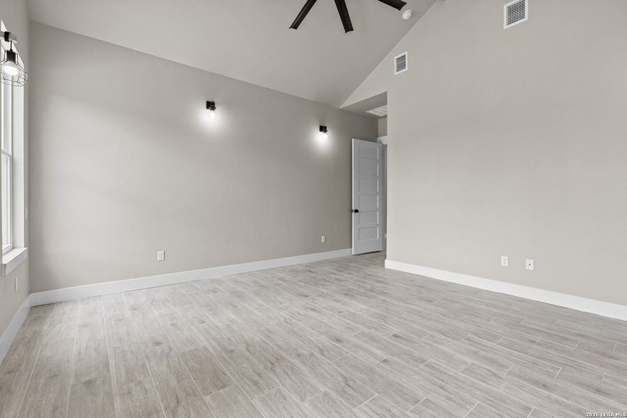 Spacious, unfurnished interior of a new home in , Spring Branch (Image 23). Spacious, unfurnished interior of a new home in , Spring Branch (Image 23).