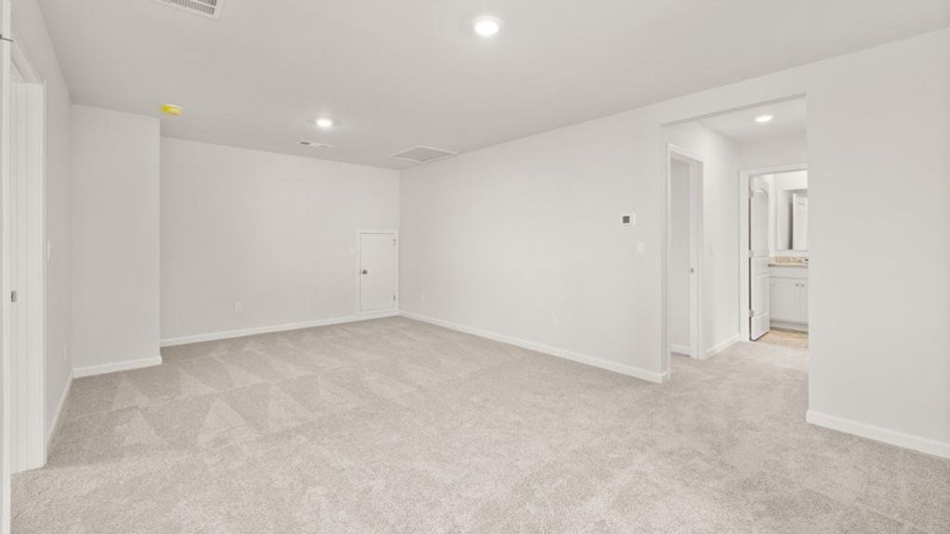 Spacious, unfurnished interior of a new home in Parkside at Carter Grove, Cartersville (Image 20).