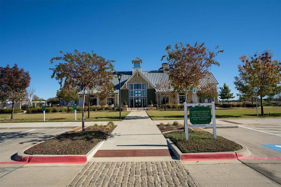 Community amenities in Sandbrock Ranch, Aubrey (Image 29).