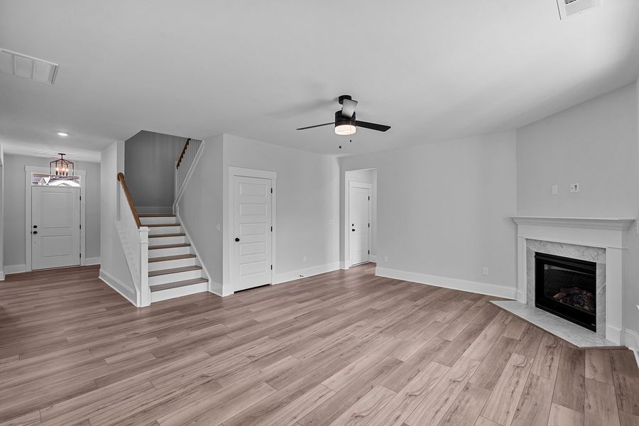 Spacious, unfurnished interior of a new home in Hanes Lake, Winston-Salem (Image 26).