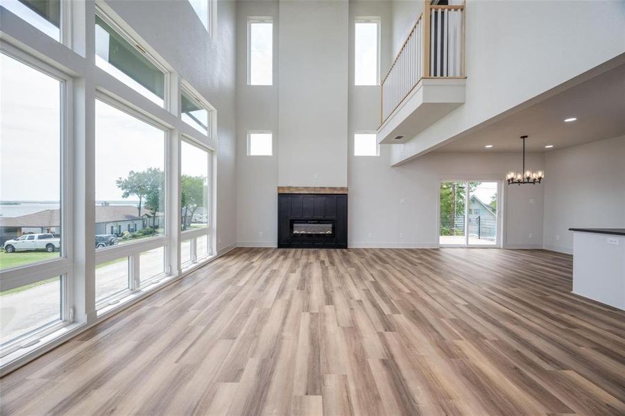 Spacious, unfurnished interior of a new home in , Bridgeport (Image 15).