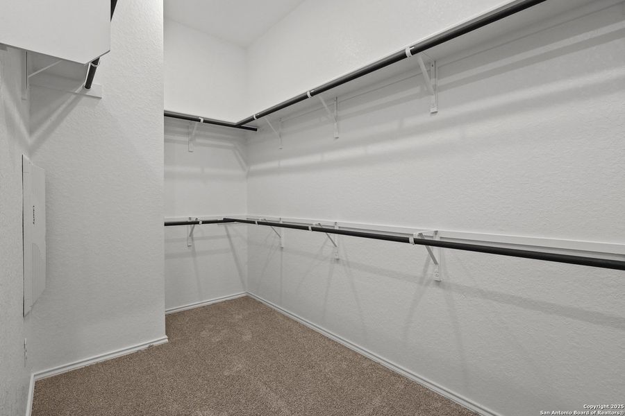 Spacious, unfurnished interior of a new home in Overlook at Creekside, New Braunfels (Image 26).