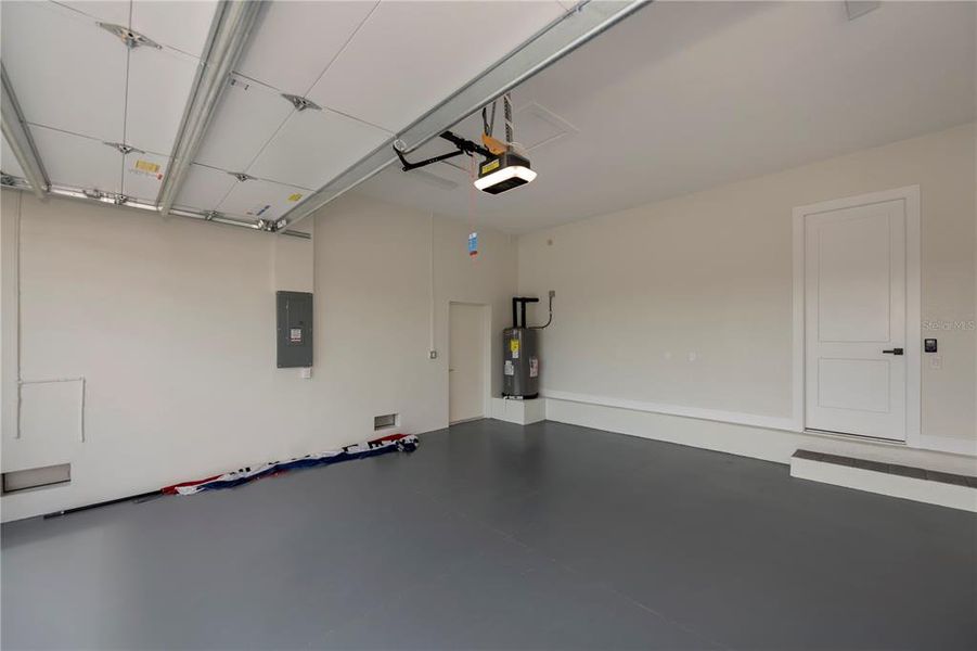 Spacious, unfurnished interior of a new home in , Port Charlotte (Image 34). Spacious, unfurnished interior of a new home in , Port Charlotte (Image 34).