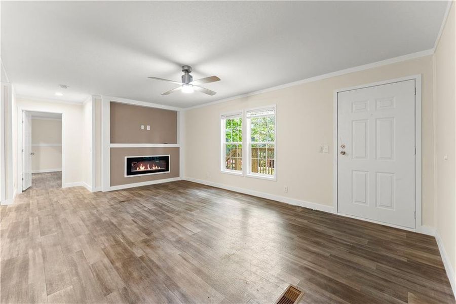 Spacious, unfurnished interior of a new home in , Homer (Image 24).