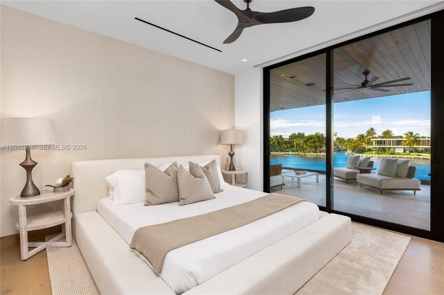 Furnished interior view inside a new home in , Fort Lauderdale (Image 38). Furnished interior view inside a new home in , Fort Lauderdale (Image 38).