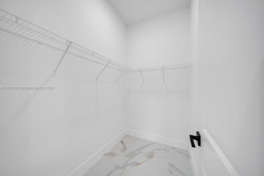 Image 50 of a home in .