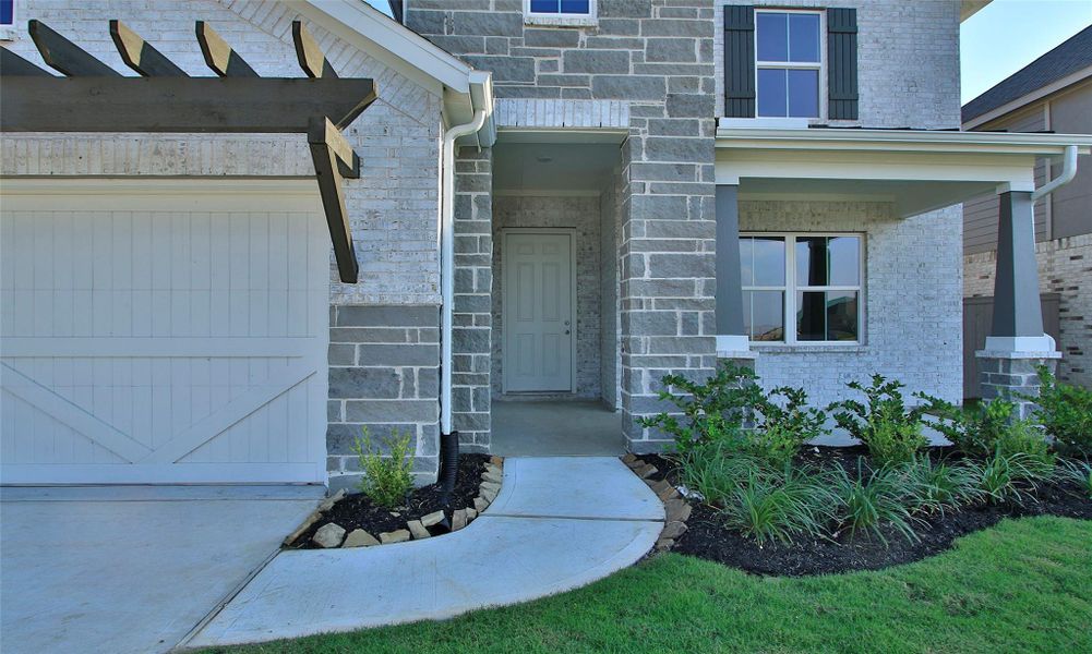 Exterior details and patio area of a home in Creekhaven, Arcola (Image 4). Exterior details and patio area of a home in Creekhaven, Arcola (Image 4).