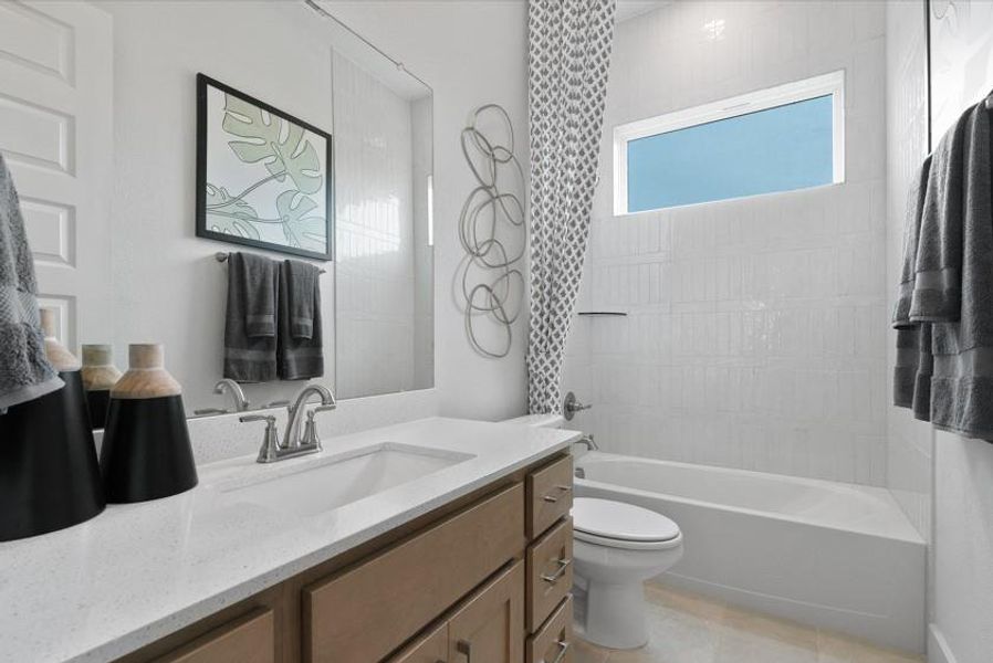 **PHOTO REPRESENTATIVE OF FLOORPLAN ONLY** **PHOTO REPRESENTATIVE OF FLOORPLAN ONLY**