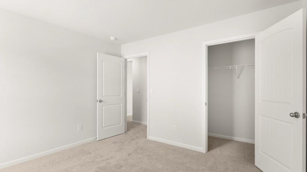 Spacious, unfurnished interior of a new home in Parkside at Carter Grove, Cartersville (Image 29).