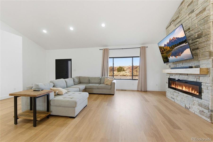Furnished interior view inside a new home in , Cañon City (Image 13). Furnished interior view inside a new home in , Cañon City (Image 13).