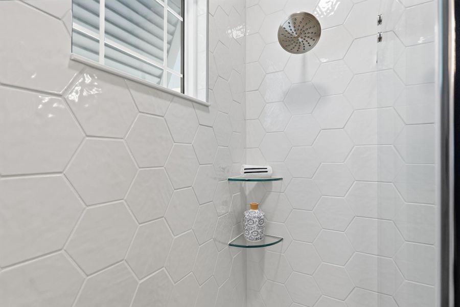 Representative interior finishes for a home built from the Amelia by SeaGate Homes in Beachview Cove, Ormond Beach (Image 23).