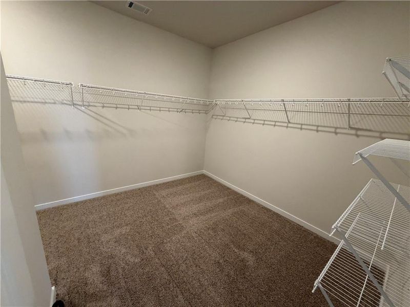 Spacious, unfurnished interior of a new home in Pinecrest Ridge, Dacula (Image 32).