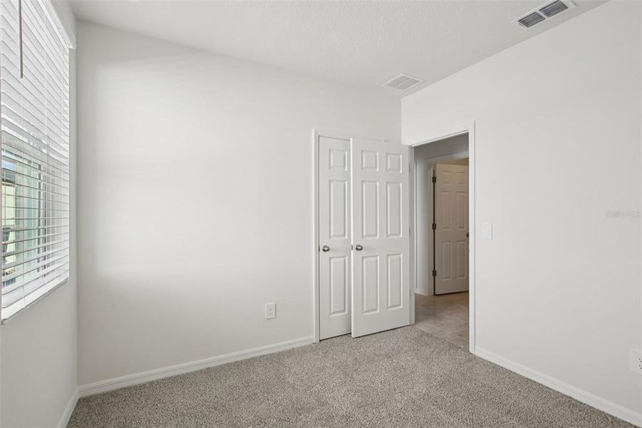 Spacious, unfurnished interior of a new home in , Lake Alfred (Image 23).