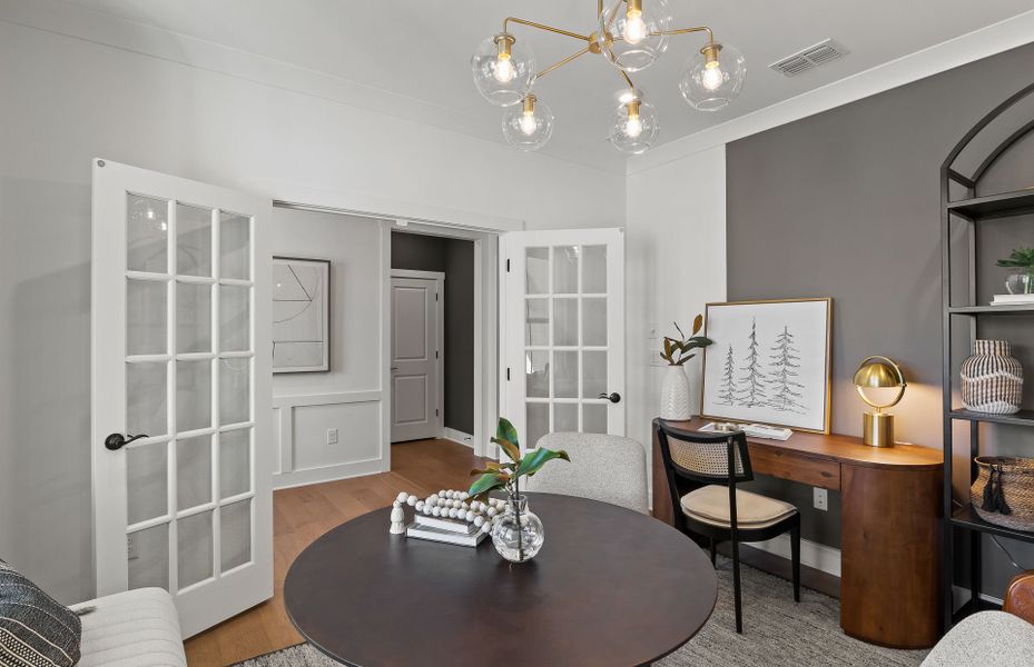 Furnished interior view inside a new home in Sun City Peachtree, Griffin (Image 15). Furnished interior view inside a new home in Sun City Peachtree, Griffin (Image 15).