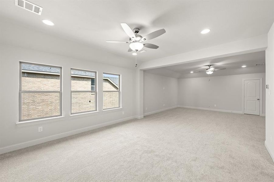 Spacious, unfurnished interior of a new home in Somerset - Phase 5, Mansfield (Image 17). Spacious, unfurnished interior of a new home in Somerset - Phase 5, Mansfield (Image 17).