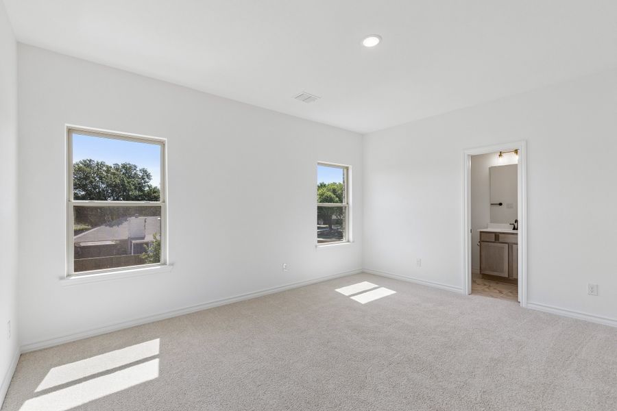 Spacious, unfurnished interior of a new home in Cambridge Manor, North Richland Hills (Image 27). Spacious, unfurnished interior of a new home in Cambridge Manor, North Richland Hills (Image 27).