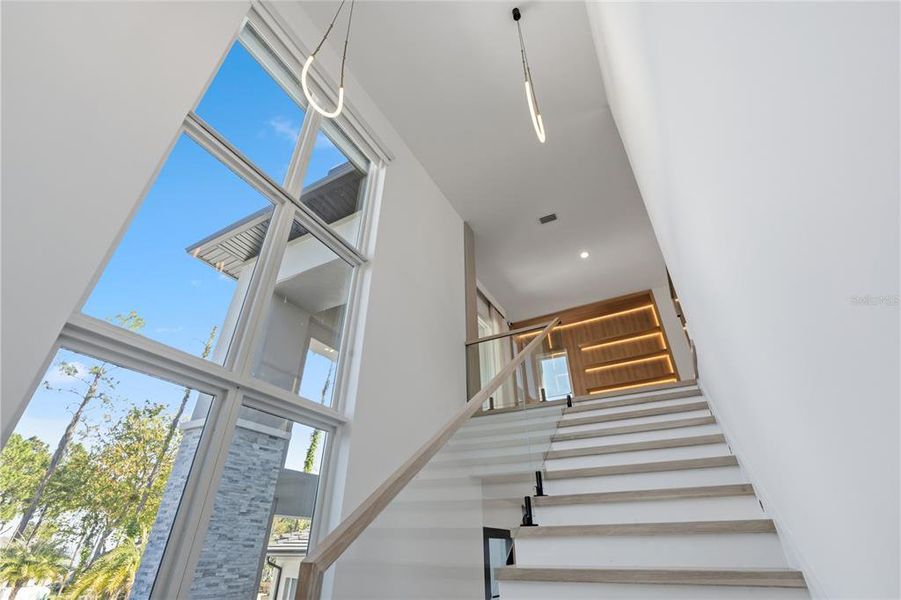 Spacious, unfurnished interior of a new home in , Montverde (Image 80).