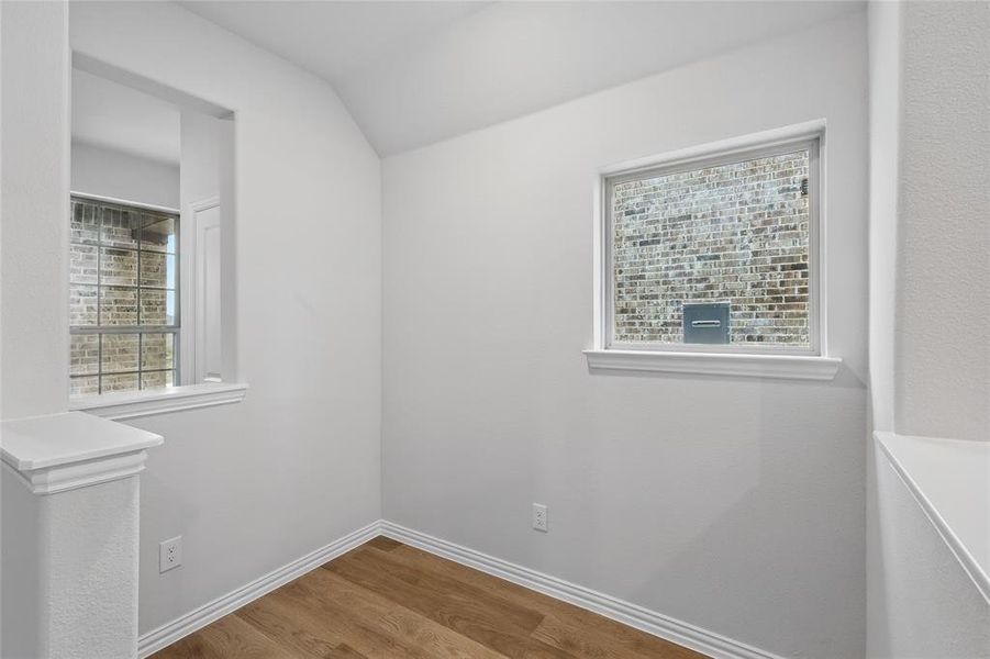 Spacious, unfurnished interior of a new home in Westridge, McKinney (Image 11).