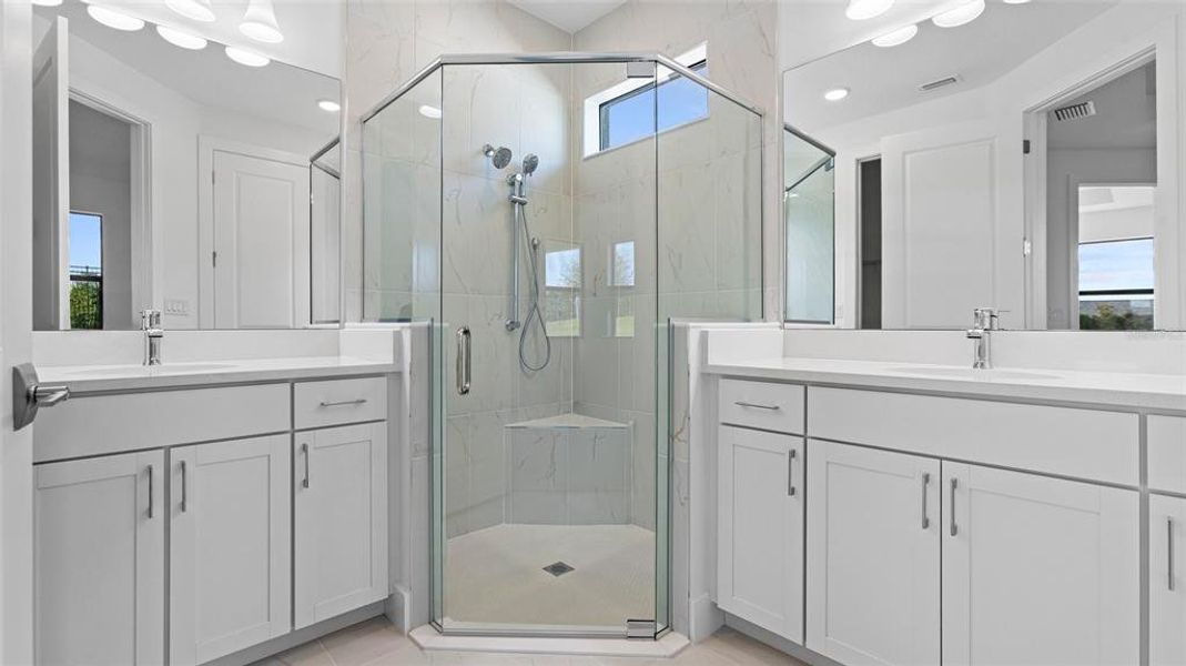 Furnished interior view inside a new home in Cresswind Lakewood Ranch, Lakewood Ranch (Image 14). Furnished interior view inside a new home in Cresswind Lakewood Ranch, Lakewood Ranch (Image 14).