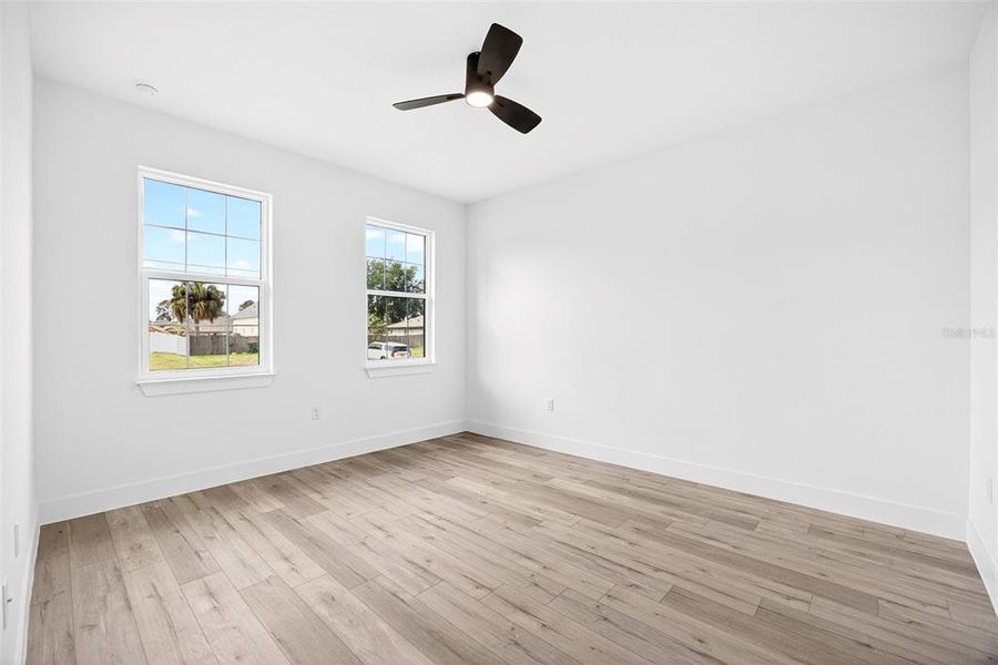 Spacious, unfurnished interior of a new home in , North Port (Image 33).