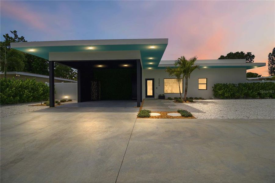 Exterior details and patio area of a home in , Sarasota (Image 23).