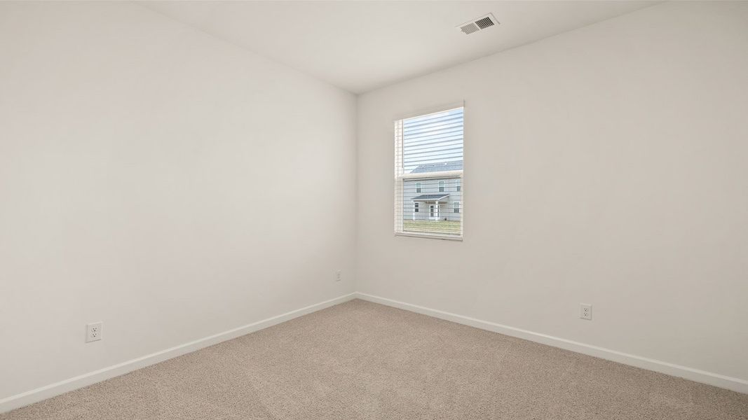 Spacious, unfurnished interior of a new home in Estates at Deer Hollow, Grovetown (Image 19).