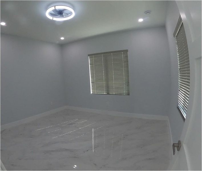 Spacious, unfurnished interior of a new home in , Davie (Image 30).