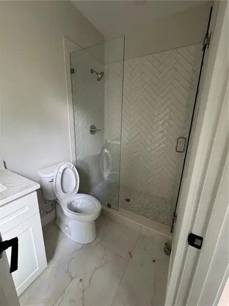 Image 16 of a home in .