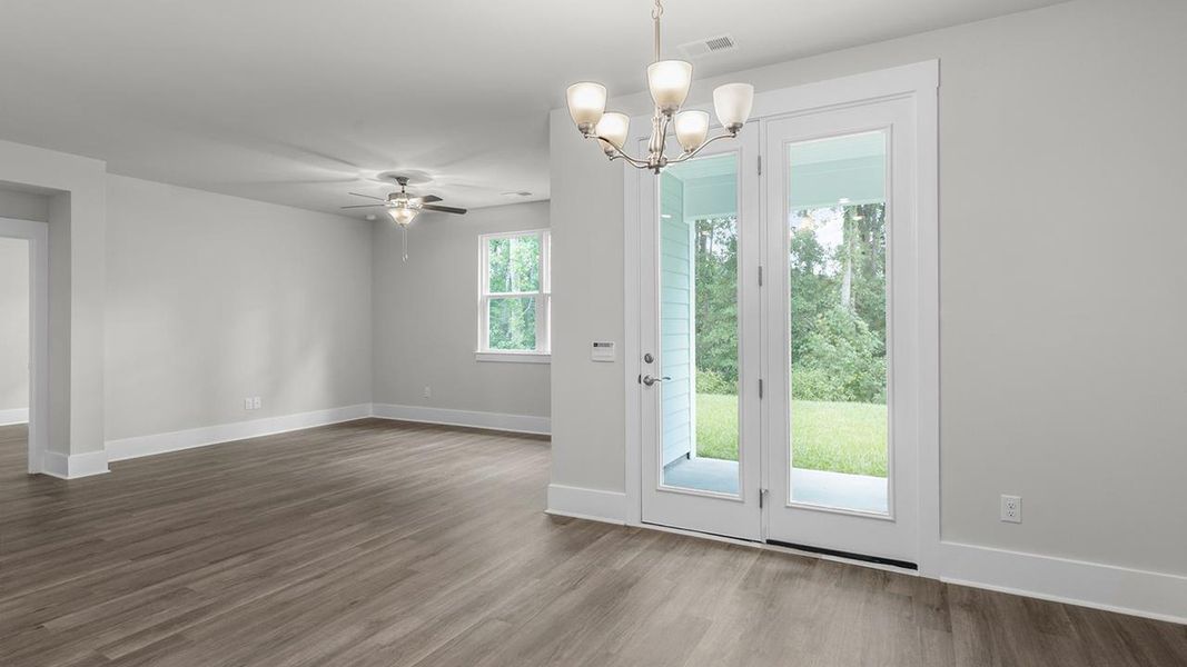 Spacious, unfurnished interior of a new home in Rolling Hills, Bolivia (Image 11).