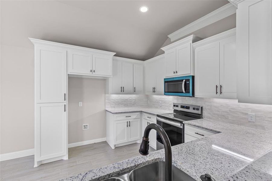 Furnished interior view inside a new home in , Springtown (Image 9).