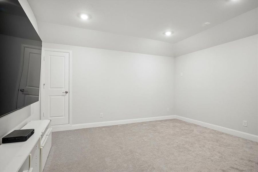 Spacious, unfurnished interior of a new home in , Northlake (Image 23).