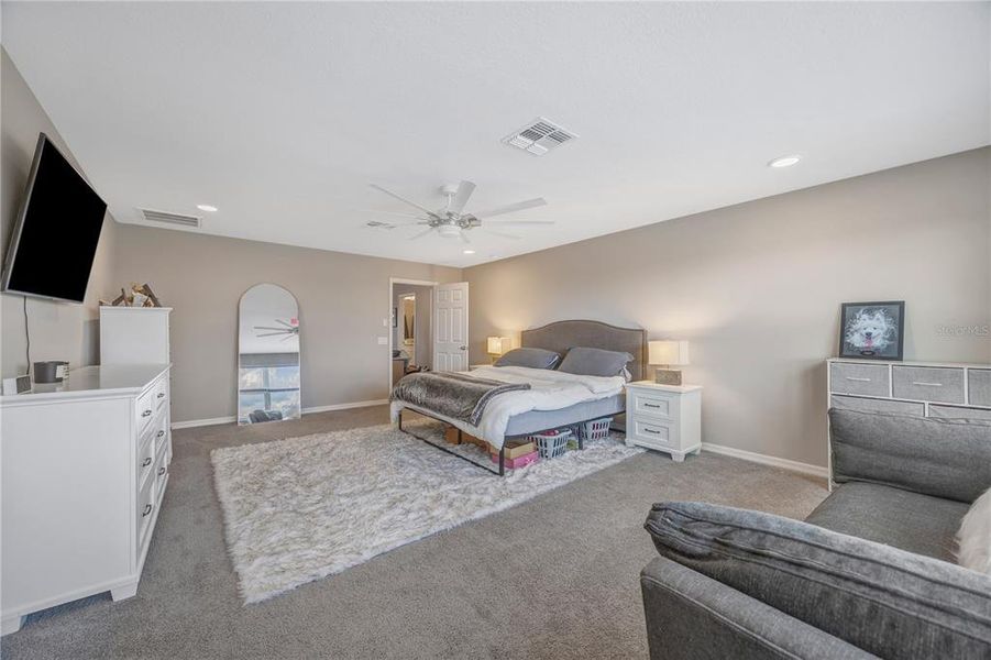 Furnished interior view inside a new home in , Wesley Chapel (Image 68).