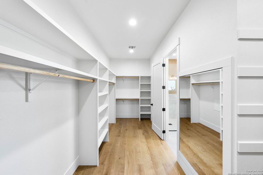 Spacious, unfurnished interior of a new home in , Bandera (Image 45). Spacious, unfurnished interior of a new home in , Bandera (Image 45).