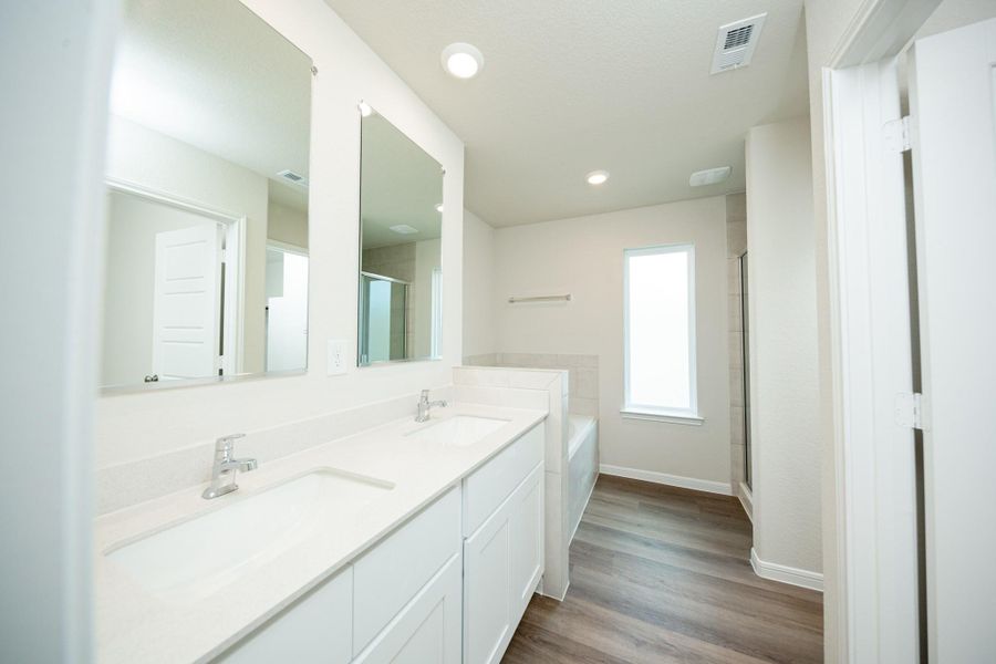 Furnished interior view inside a new home in Bammel Oaks, Houston (Image 8). Furnished interior view inside a new home in Bammel Oaks, Houston (Image 8).