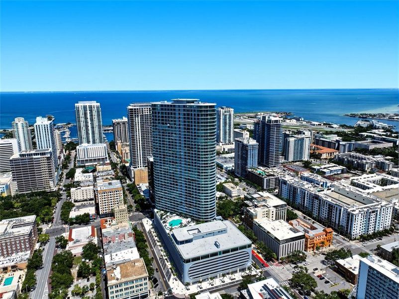 Condo located in St. Petersburg, FL showcasing its design and architecture (Image 37). Condo located in St. Petersburg, FL showcasing its design and architecture (Image 37).