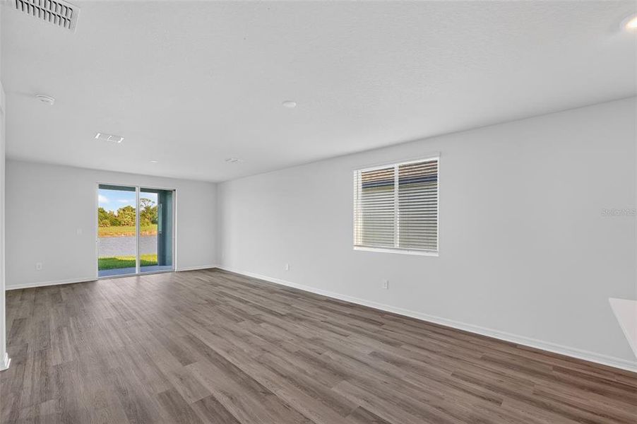 Spacious, unfurnished interior of a new home in Magnolia Bay - Premier Series, Nokomis (Image 21). Spacious, unfurnished interior of a new home in Magnolia Bay - Premier Series, Nokomis (Image 21).