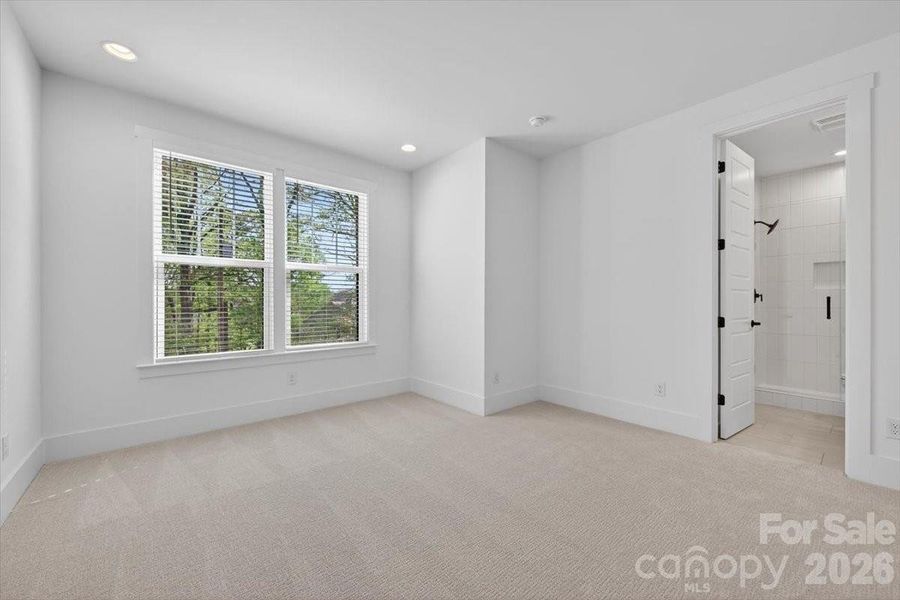 Spacious, unfurnished interior of a new home in , Charlotte (Image 22).