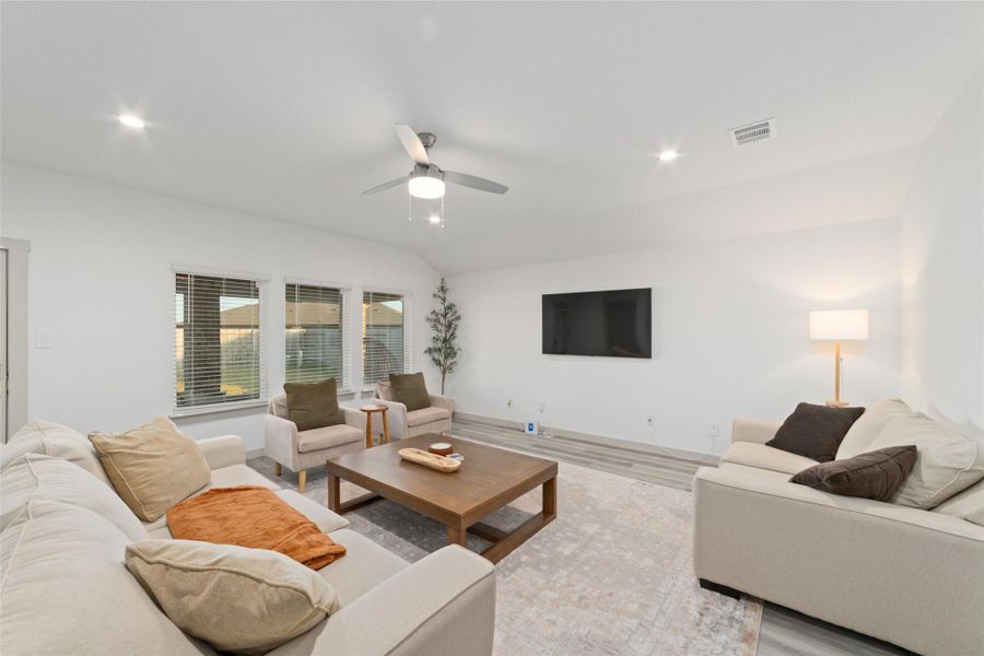 Furnished interior view inside a new home in Parks Edge, Missouri City (Image 16).
