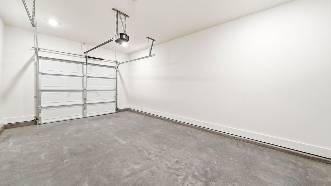 Spacious, unfurnished interior of a new home in Macon Townhomes, Seymour (Image 26).