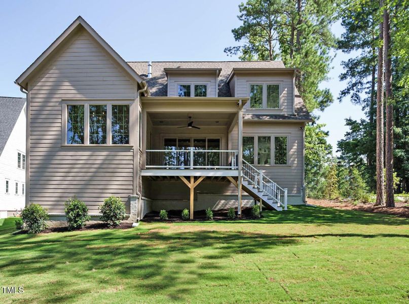 042-1920x1080-rear-view 042-1920x1080-rear-view