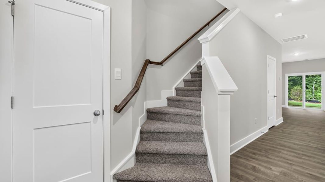 Spacious, unfurnished interior of a new home in Hidden Hills, Spartanburg (Image 23).