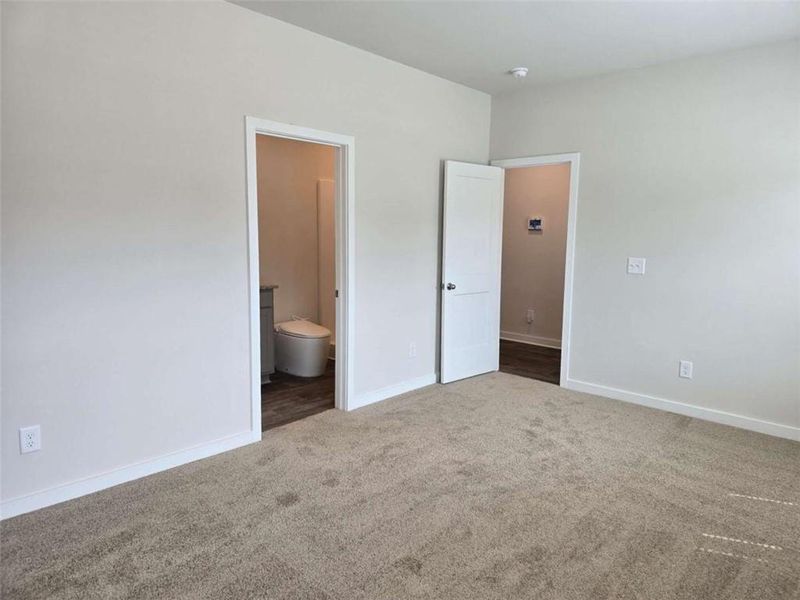 Spacious, unfurnished interior of a new home in Southern Hills, McDonough (Image 18).