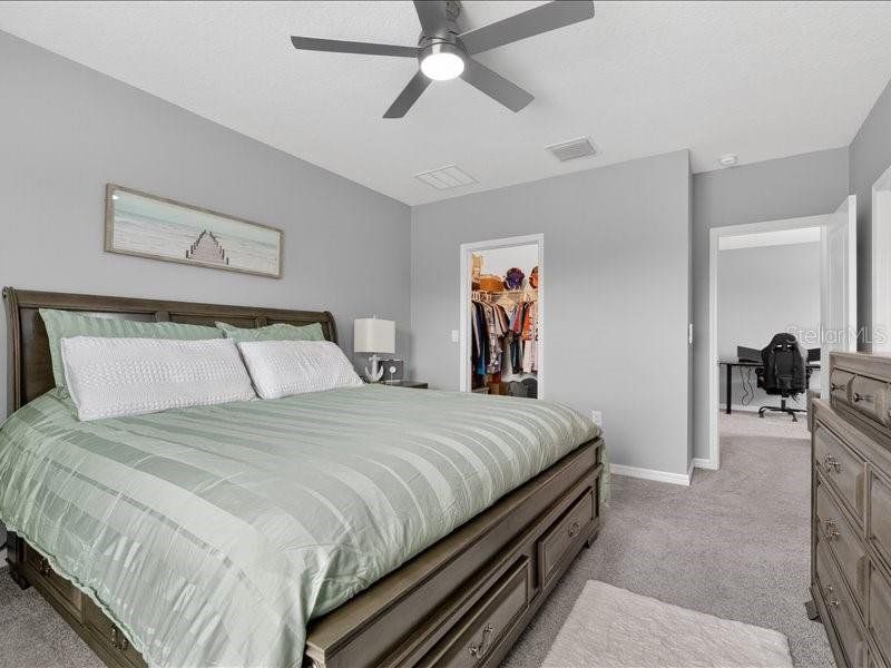 Furnished interior view inside a new home in , Apollo Beach (Image 47).