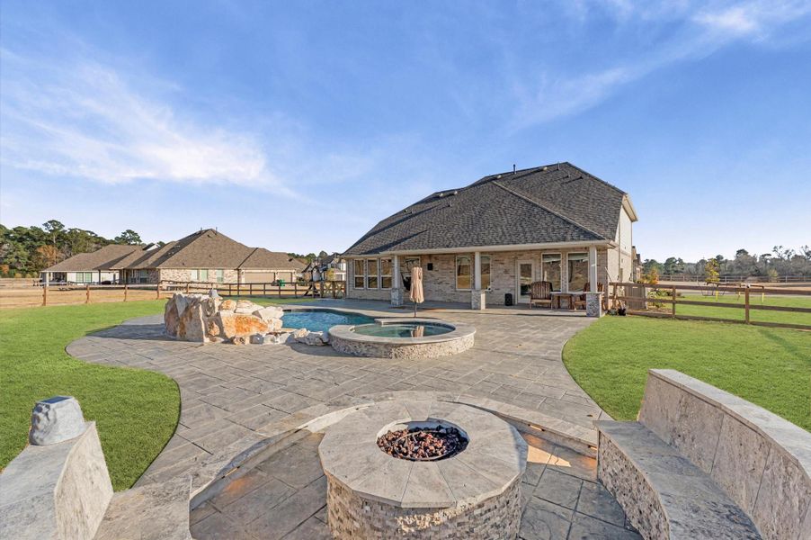 Community amenities in Lone Star Landing, Montgomery (Image 40).