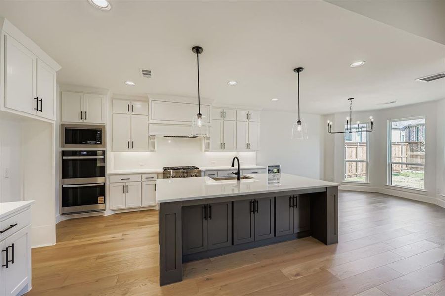 Furnished interior view inside a new home in M3 Ranch 60s, Mansfield (Image 5).